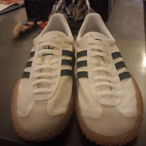 Aididas Kamanda Sz 10